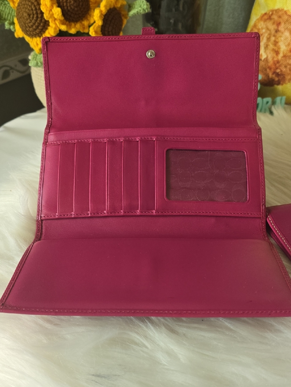 Coach Soho Y2k HOT FUSHIA Pink Women's Trifold Wallet And Rare Checkbook Cover - Picture 5 of 16